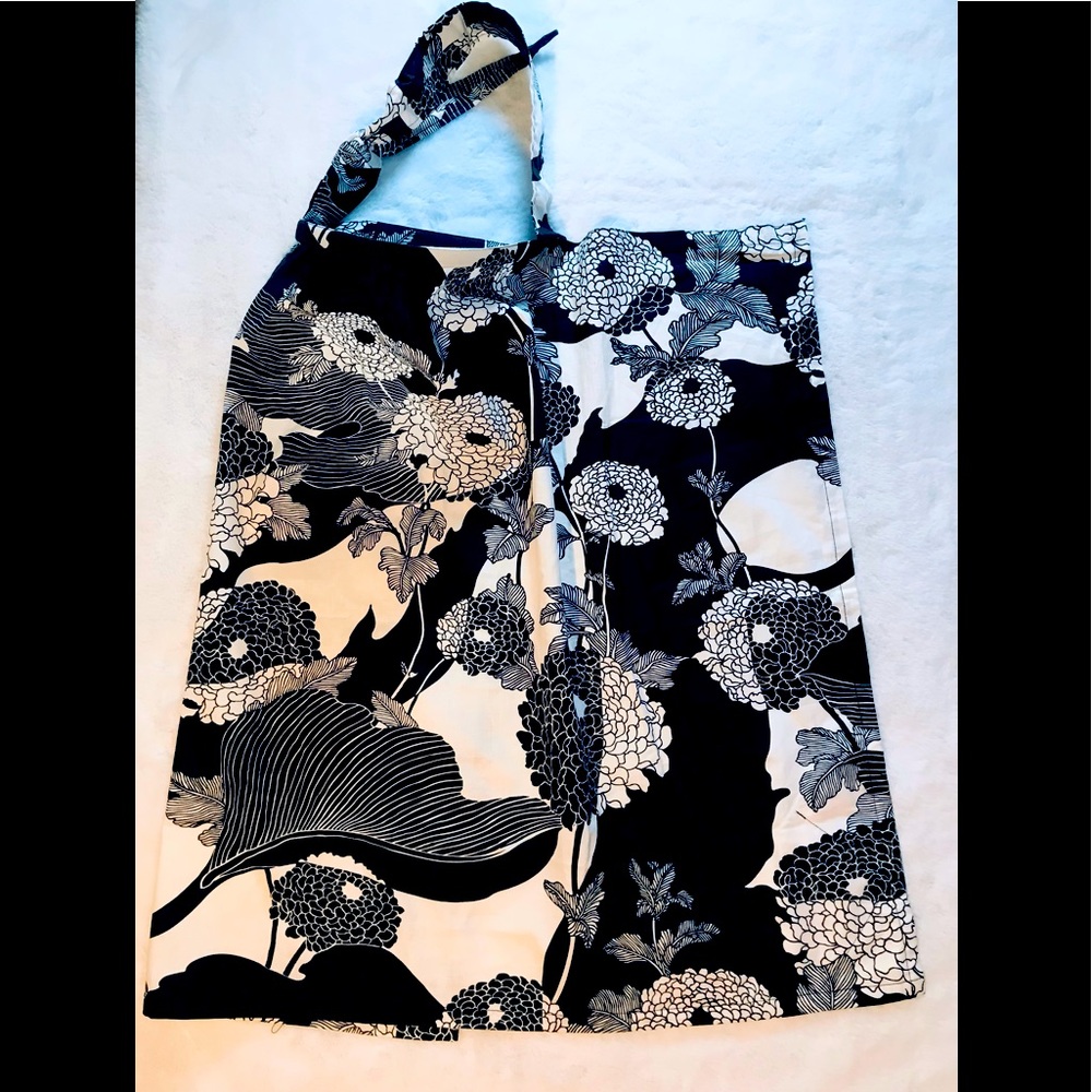 Cotton nursing cover from Bebe au Lait. - Picture 2 of 12